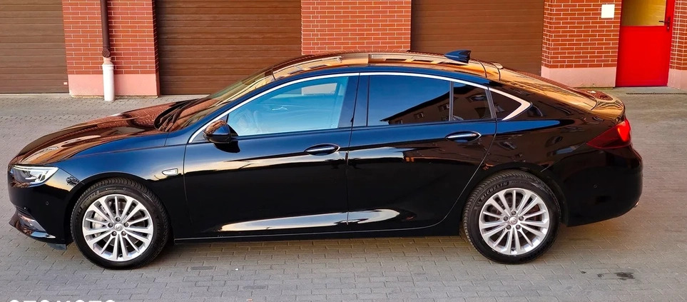 Opel Insignia cena 91900 przebieg: 125000, rok produkcji 2018 z Elbląg małe 704